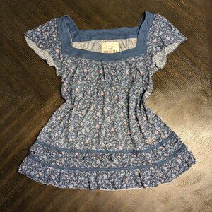 Hollister Blue & Pink Floral Cotton Shirt – Size L, Flowy & Feminine